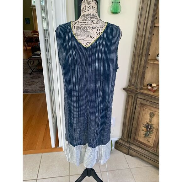 Lilla P Blue Sleeveless Dress - Picture 2 of 9